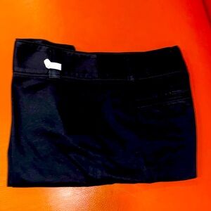 Nearly new. Worn once and then dry cleaned.  Waist 31 inches, inseam 11 inches.